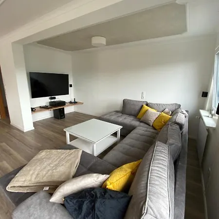 Haus Sonnenweg 6 Auf Der Sonnenseite Im Westerwald Apartment *