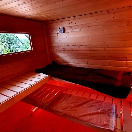Haus Sonnenweg 6 Auf Der Sonnenseite Im Westerwald Apartment