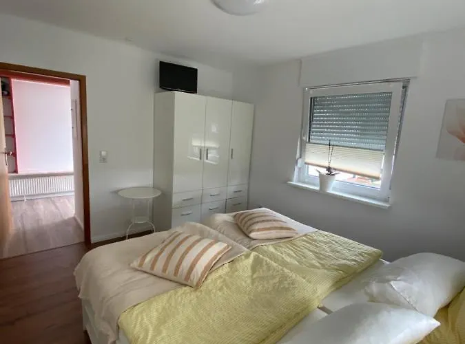 Haus Sonnenweg 6 Auf Der Sonnenseite Im Westerwald شقة